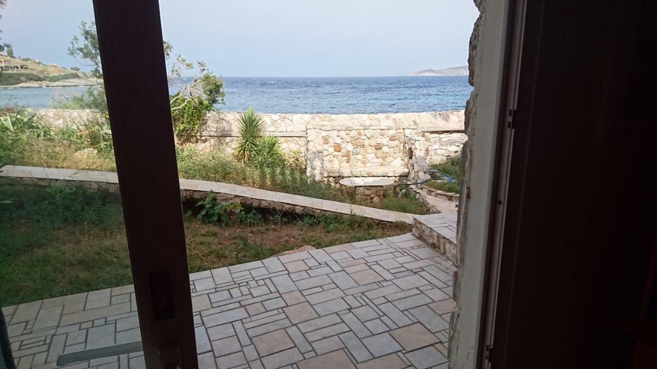 Το Πετρινο Villa Agia Marina Mikrolimanou Exterior foto